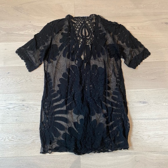 Lace Kimono - Picture 4 of 4